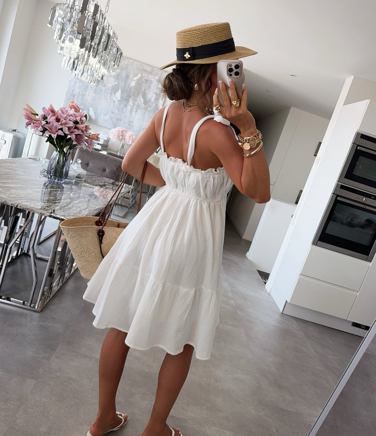 Minivestido de muselina Taika en un elegante color blanco