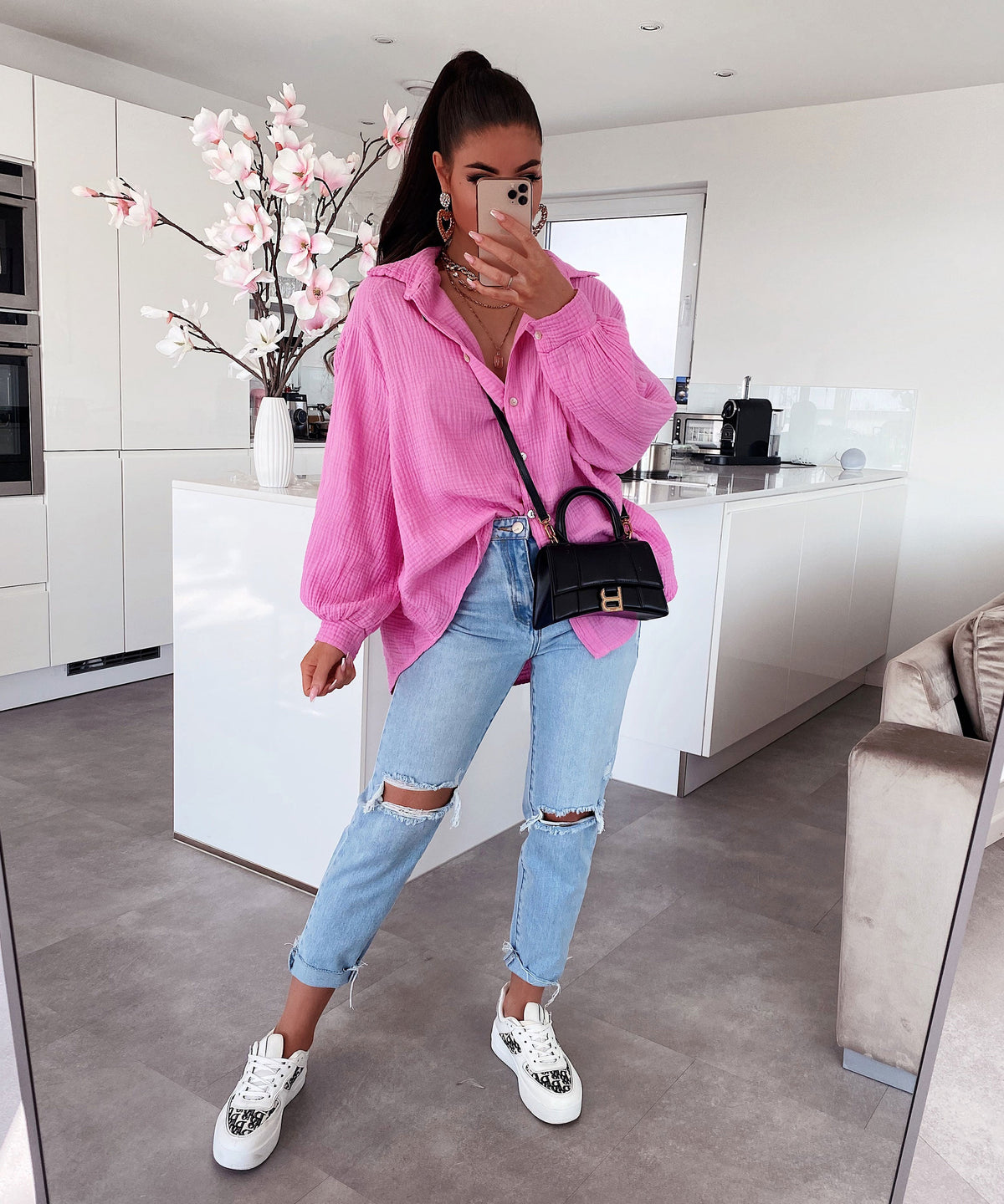 Blusa oversize de muselina Freya – rosa claro, de manga corta, ligera y cómoda