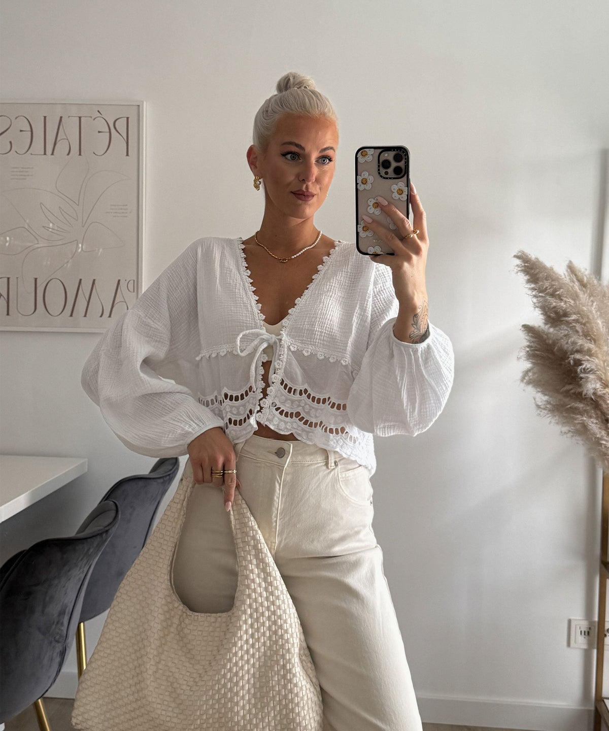 Blusa de muselina Rena – Blanco, ligera y elegante