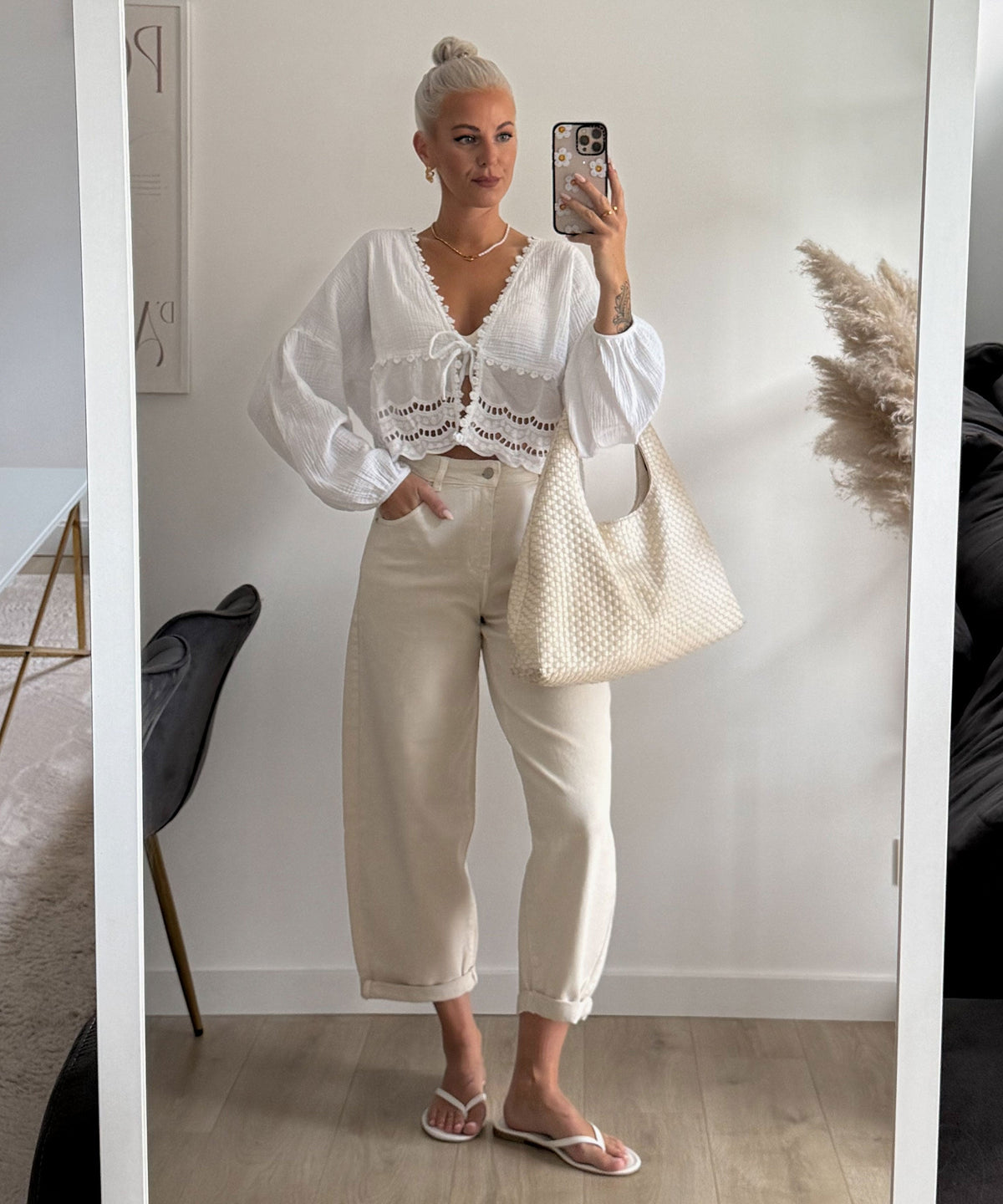 Blusa de muselina Rena – Blanco, ligera y elegante